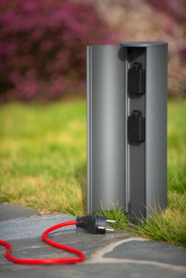 Lucide POWERPOINT - Outdoor socket column – Sockets with earth connection – Type F - EUR/RUS standard - Ø 10 cm - IP44 – Anthracite - ambiance 5